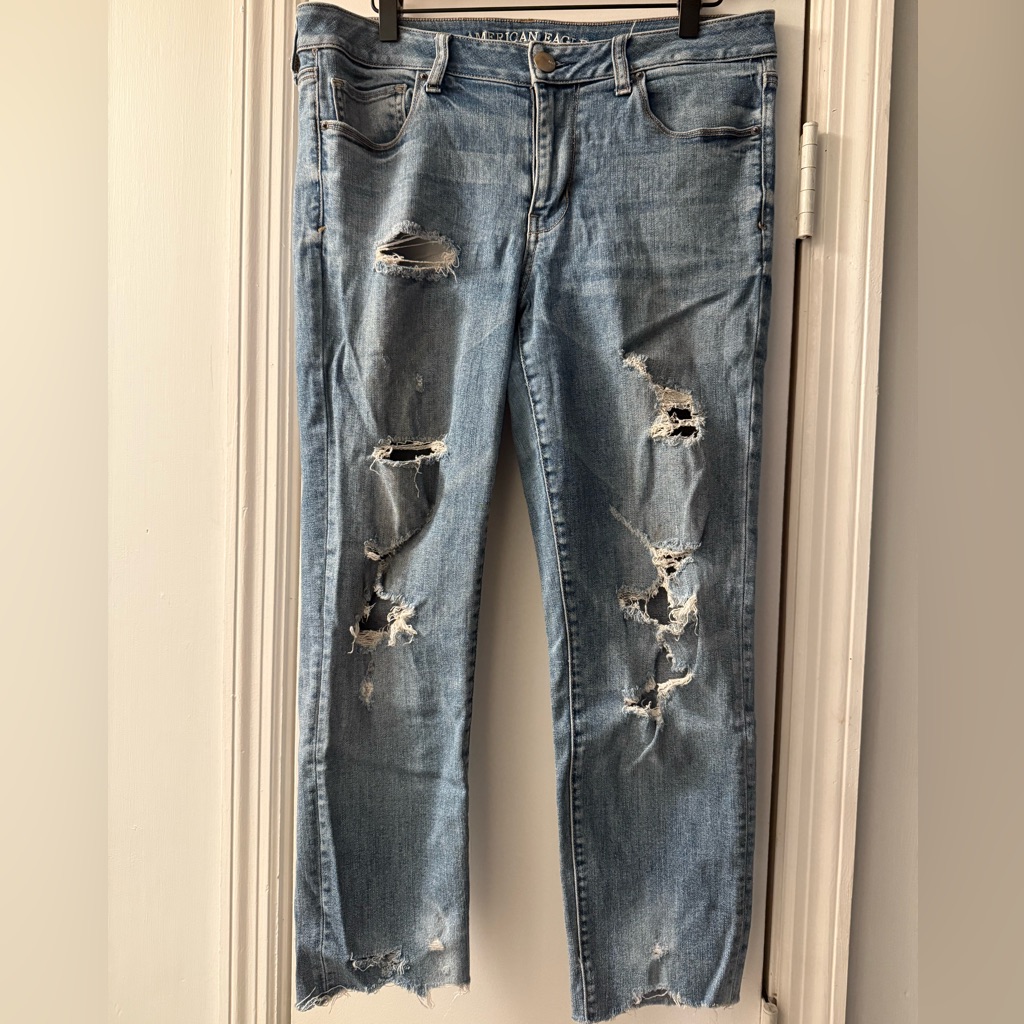 American Eagle Destroyed Skinny Jean Sz 12r American Eagle Destroyed Skinny Jean Sz 12r